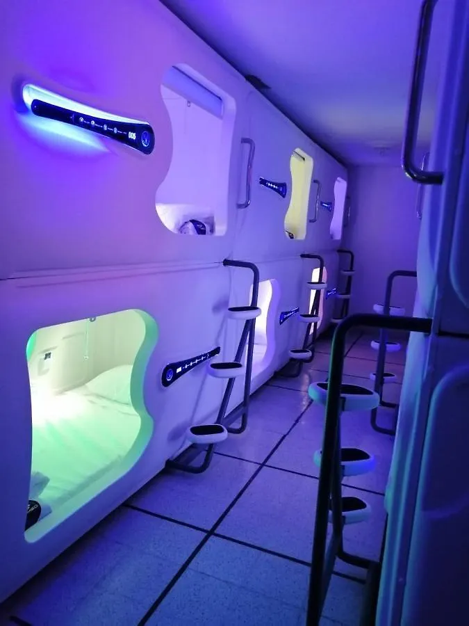 Capsule hotel Spacecap Medellin Colombia
